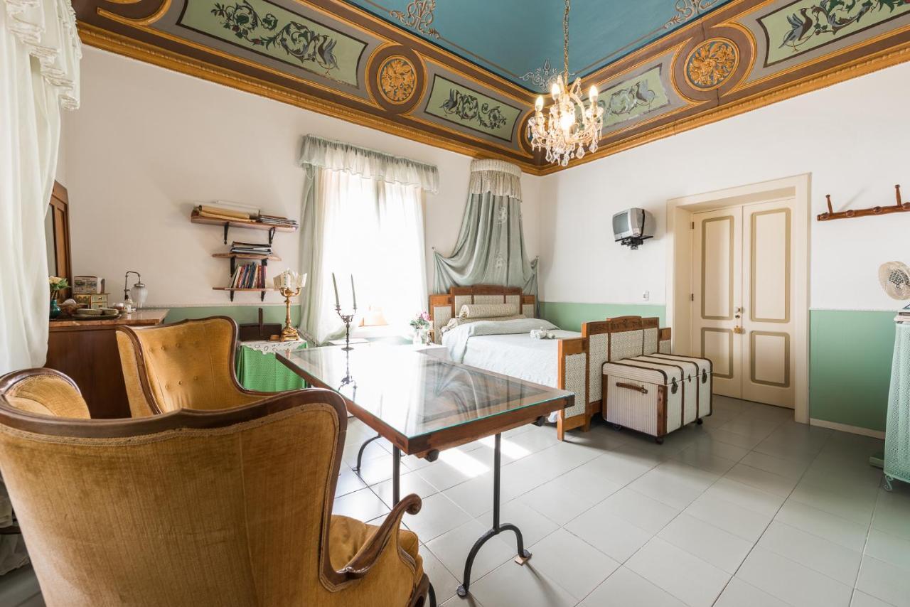 Villa Mariella Pittorino - Camere In B&B Leni Kültér fotó