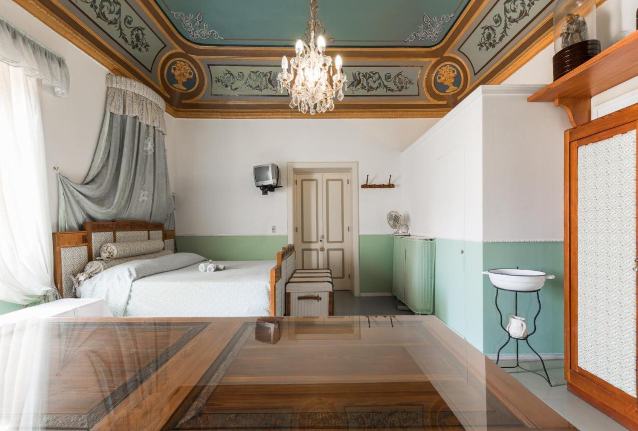 Villa Mariella Pittorino - Camere In B&B Leni Kültér fotó