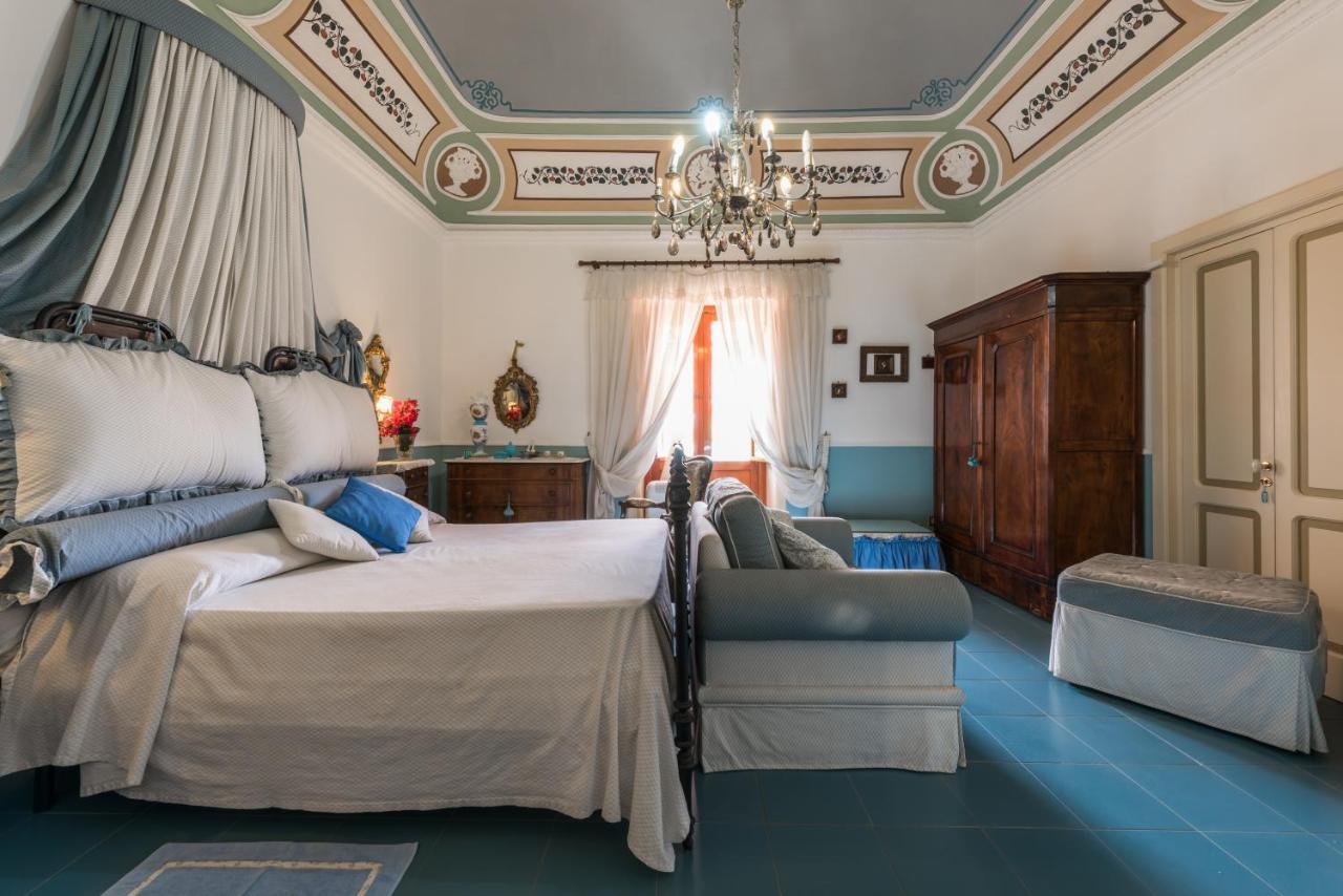 Villa Mariella Pittorino - Camere In B&B Leni Kültér fotó